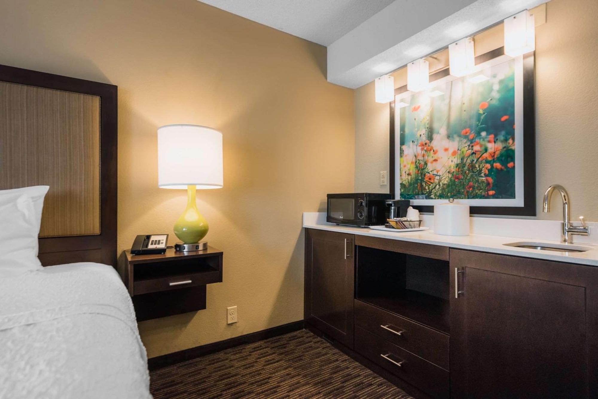 Hampton Inn Meridian Kültér fotó