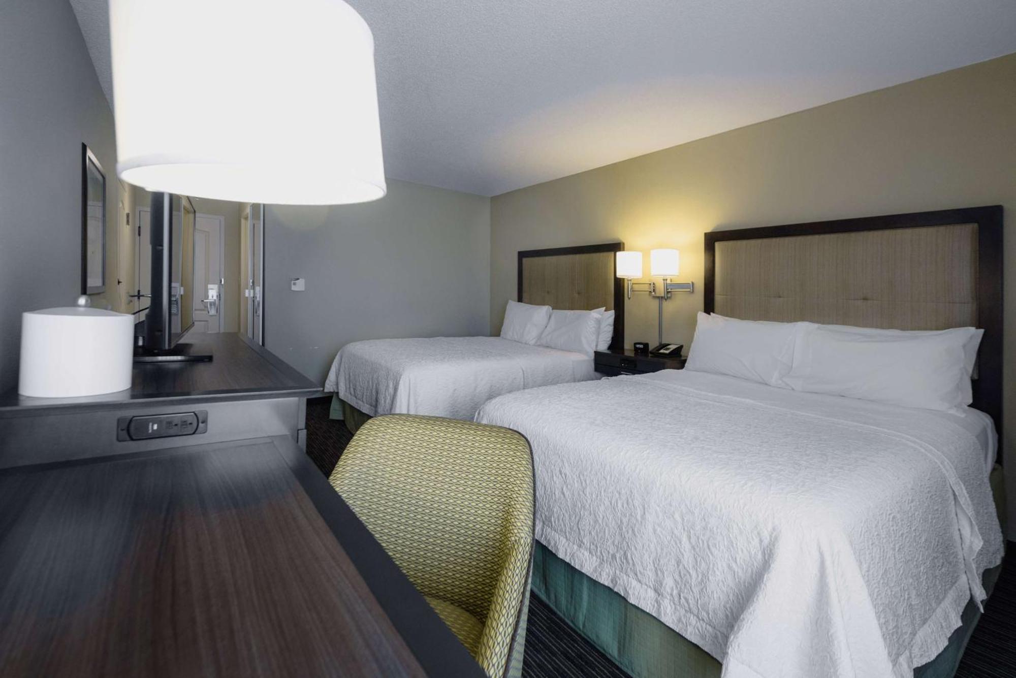 Hampton Inn Meridian Kültér fotó